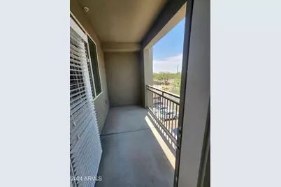 5550 E Deer Valley Drive #2M, Phoenix, AZ 85054 - Photo 13