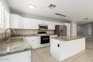 8753 W Salter Dr, Peoria, AZ 85382 - Photo 17