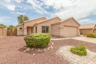 8753 W Salter Dr, Peoria, AZ 85382 - Photo 5