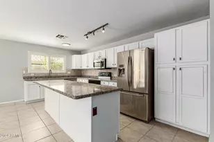 8753 W Salter Dr, Peoria, AZ 85382 - Photo 17