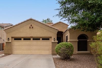 1434 E Clark Drive, Gilbert, AZ 85297 - Photo 1