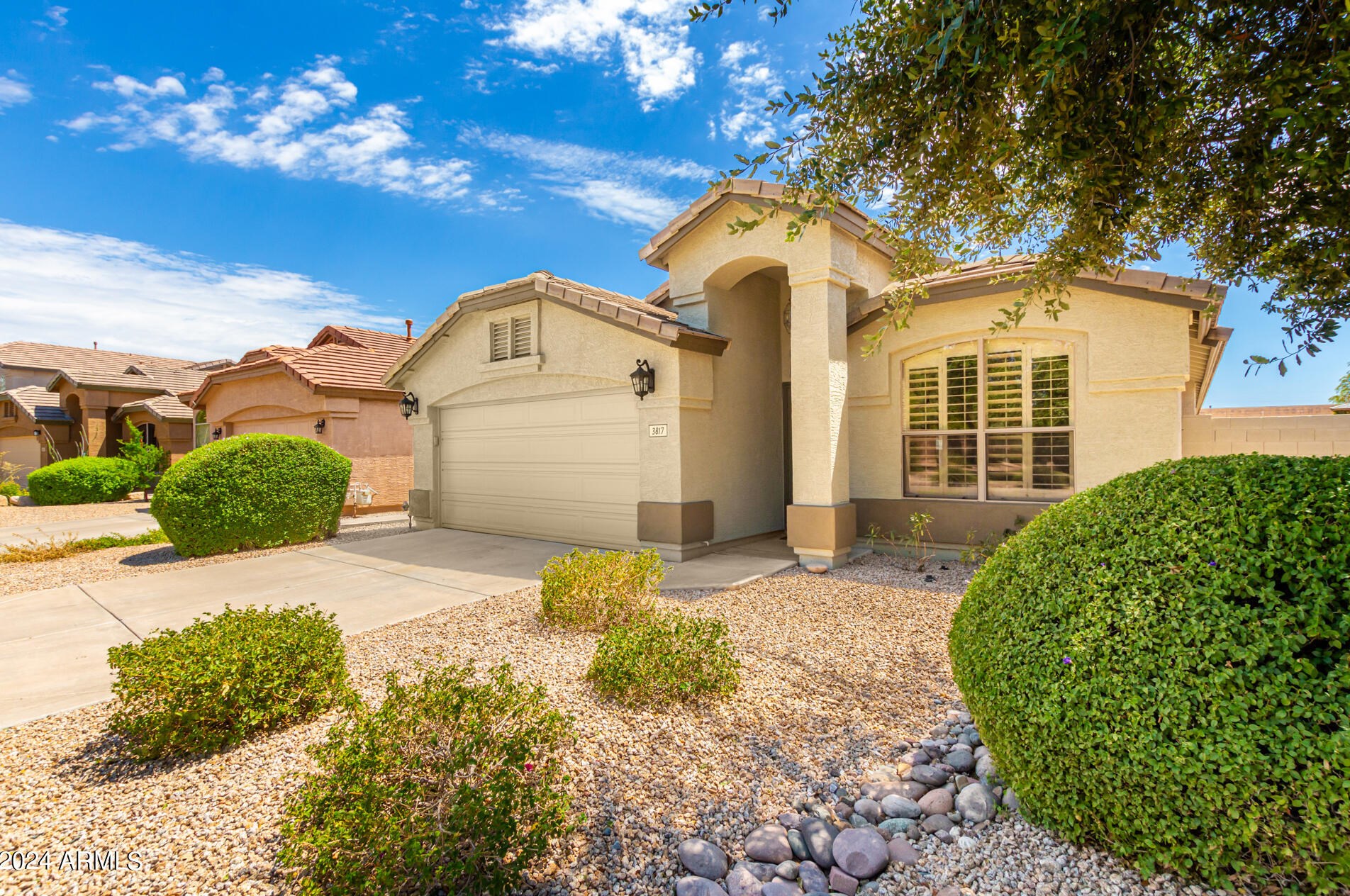 3817 Irma Ln, Phoenix AZ 85050-4865 exterior