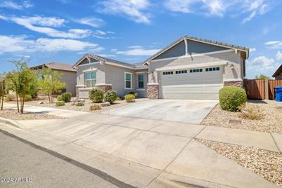 18926 W Desert Hills Drive, Surprise, AZ 85388 - Photo 1