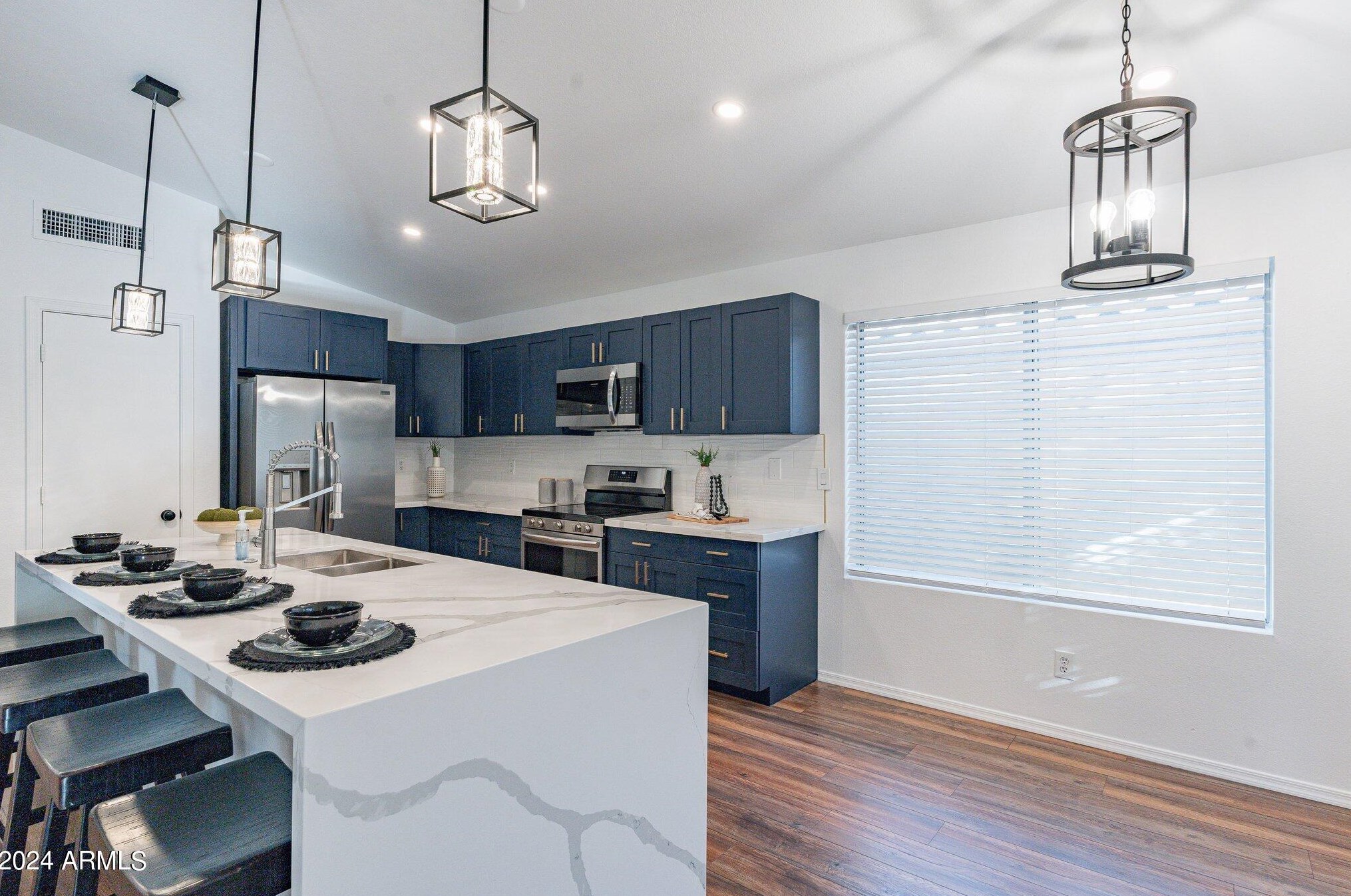 12036 45th St, Phoenix AZ  85044-2436 exterior
