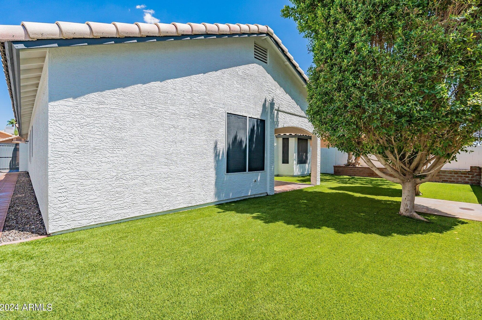 12036 45th St, Phoenix AZ  85044-2436 exterior