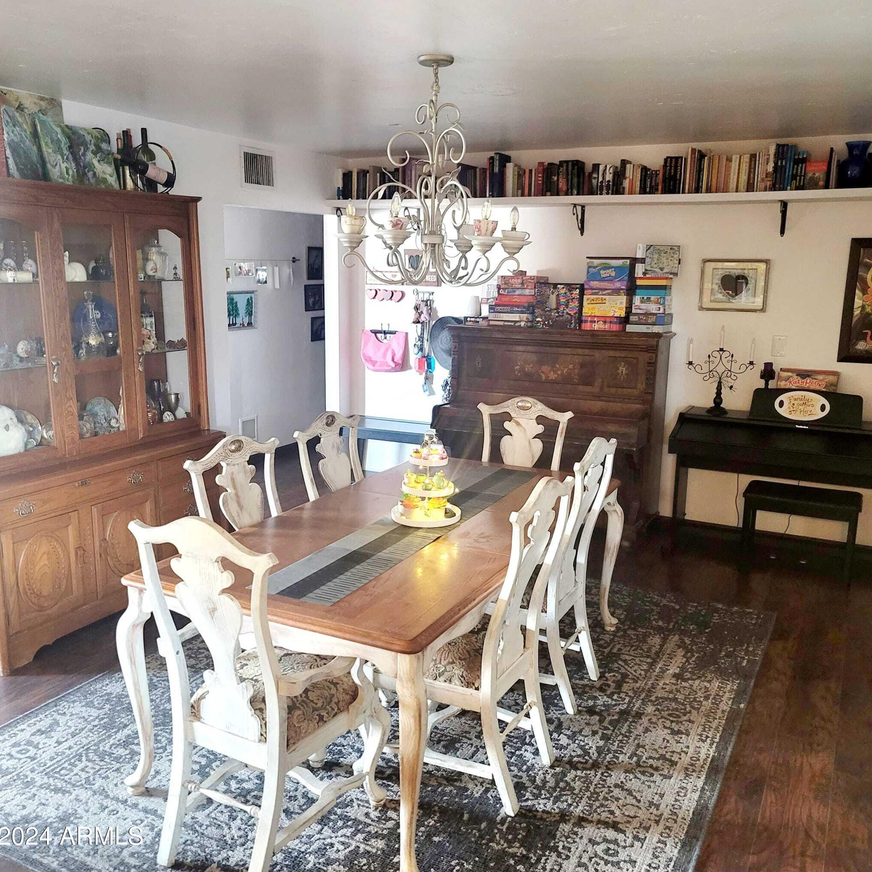 3401 Paradise Ln, Phoenix AZ 85032-3512 exterior