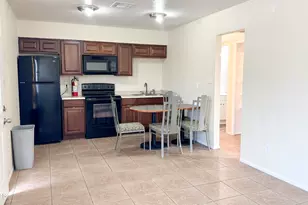 8939 North 8th St, Phoenix, AZ 85020 - Photo 3