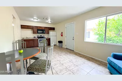 8939 N 8th Street, Phoenix, AZ 85020 - Photo 13
