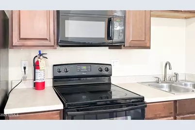 8939 N 8th Street, Phoenix, AZ 85020 - Photo 5