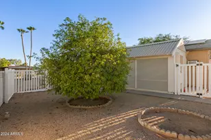 25415 S Ohio Ct, Sun Lakes, AZ 85248 - Photo 49