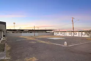 3060 Grand Ave, Phoenix, AZ 85017 - Photo 7