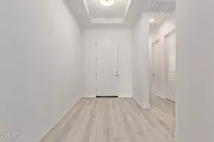 11949 W Pkwy Ln, Avondale, AZ 85323 - Photo 9