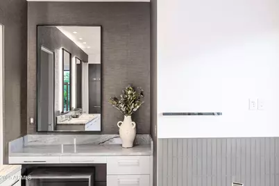 6850 E Joshua Tree Lane, Paradise Valley, AZ 85253 - Photo 23