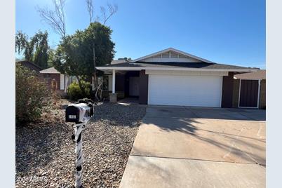 2902 N Cheri Lynn Court, Chandler, AZ 85225 - Photo 1