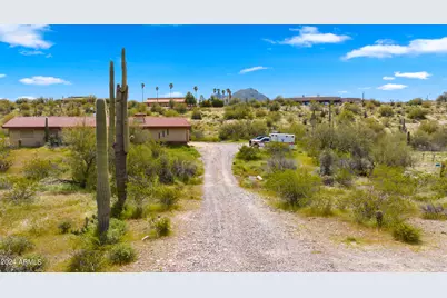 5801 E Saguaro Road, Cave Creek, AZ 85331 - Photo 9