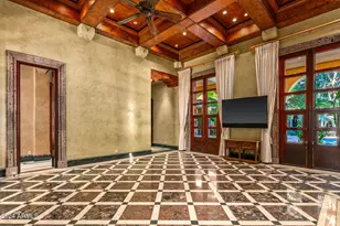 8100 N 68th St, Paradise Valley, AZ 85253 - Photo 37