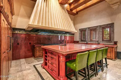 8100 N 68th Street, Paradise Valley, AZ 85253 - Photo 19