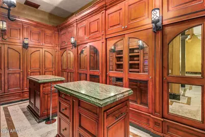 8100 N 68th Street, Paradise Valley, AZ 85253 - Photo 41