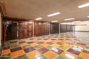 8100 N 68th St, Paradise Valley, AZ 85253 - Photo 79