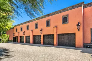 8100 N 68th St, Paradise Valley, AZ 85253 - Photo 77