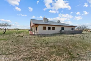 22900 W Hylton Way, Congress, AZ 85332 - Photo 47