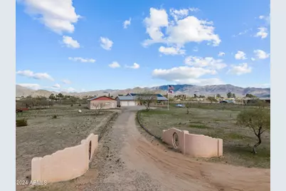 22900 W Hylton Way, Congress, AZ 85332 - Photo 5