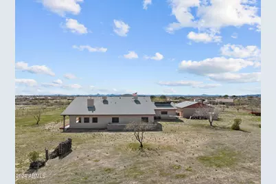 22900 W Hylton Way, Congress, AZ 85332 - Photo 45