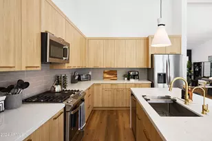 9871 E Gelding Dr, Scottsdale, AZ 85260 - Photo 17