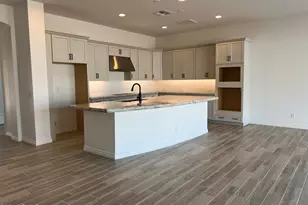 16092 W Questa Dr, Surprise, AZ 85387 - Photo 13