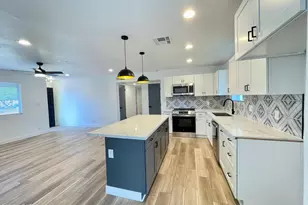 2213 E Janice Wy, Phoenix, AZ 85022 - Photo 11