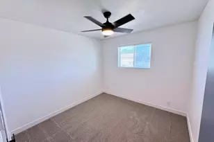 2213 E Janice Wy, Phoenix, AZ 85022 - Photo 13