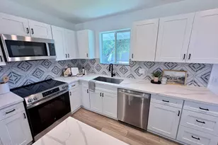 2213 E Janice Wy, Phoenix, AZ 85022 - Photo 13