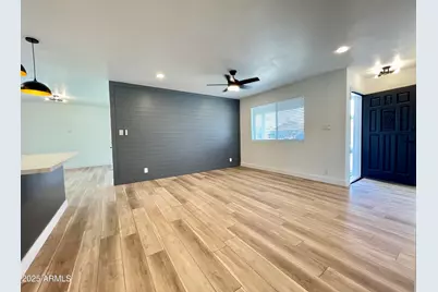 2213 E Janice Way, Phoenix, AZ 85022 - Photo 7