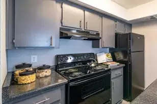 949 S Longmore St, Mesa, AZ 85202 - Photo 5