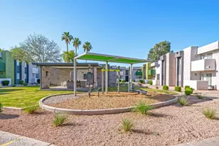 949 S Longmore St, Mesa, AZ 85202 - Photo 13