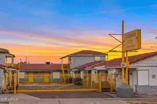 1945 W Van Buren St, Phoenix, AZ 85009 - Photo 9