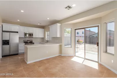 1105 E Wong Way, Phoenix, AZ 85040 - Photo 13