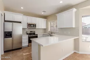 1105 E Wong Way, Phoenix, AZ 85040 - Photo 13