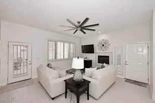 8270 N Hayden Rd, Scottsdale, AZ 85258 - Photo 13