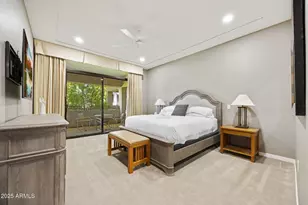 2802 E Camino Acequia Dr, Phoenix, AZ 85016 - Photo 13