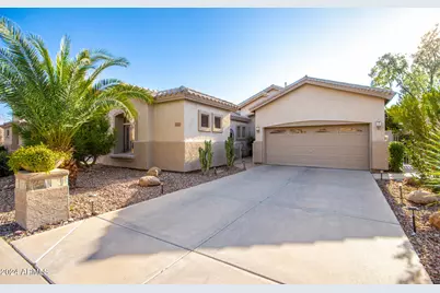 2733 W Glenhaven Drive, Phoenix, AZ 85045 - Photo 1