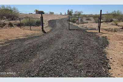 00Xx N 253rd Lane #-, Morristown, AZ 85342 - Photo 3