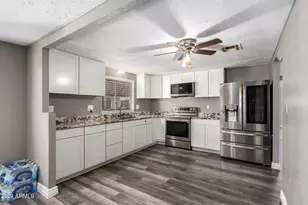 8595 N 71st Ave, Glendale, AZ 85301 - Photo 5