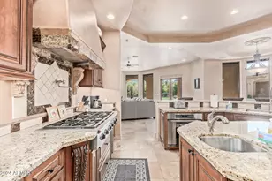 5339 E Royal Palm Rd, Paradise Valley, AZ 85253 - Photo 11