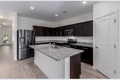 303 W Mammoth Cave Drive, San Tan Valley, AZ 85140 - Photo 1