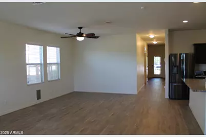 303 W Mammoth Cave Drive, San Tan Valley, AZ 85140 - Photo 15