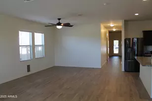 303 W Mammoth Cave Dr, San Tan Valley, AZ 85140 - Photo 15