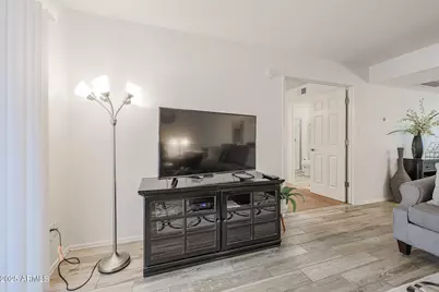 9465 N 92nd Street #111, Scottsdale, AZ 85258 - Photo 11