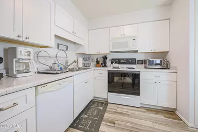 9465 N 92nd Street #111, Scottsdale, AZ 85258 - Photo 5