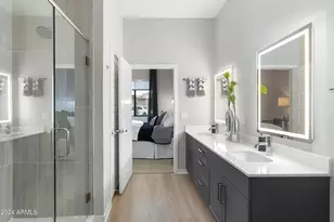 777 E Stella Ln, Phoenix, AZ 85014 - Photo 9